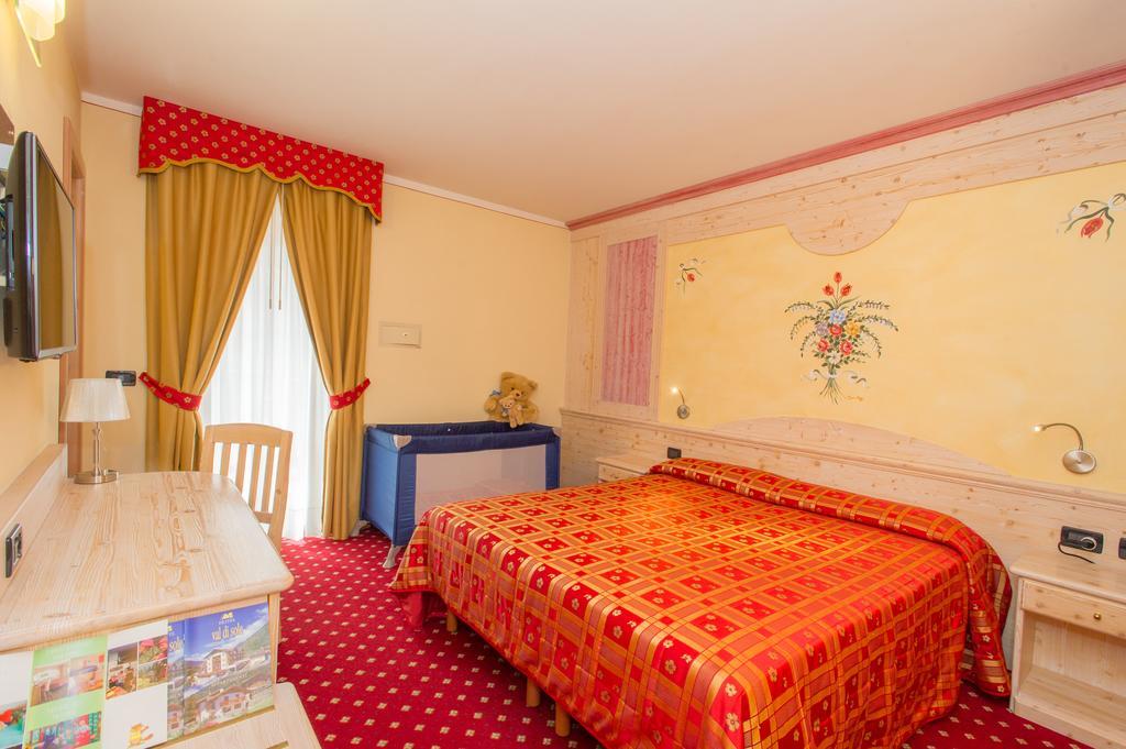 Hotel Val Di Sole เมซซานา ภายนอก รูปภาพ
