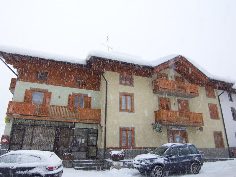Hotel Val Di Sole เมซซานา ภายนอก รูปภาพ