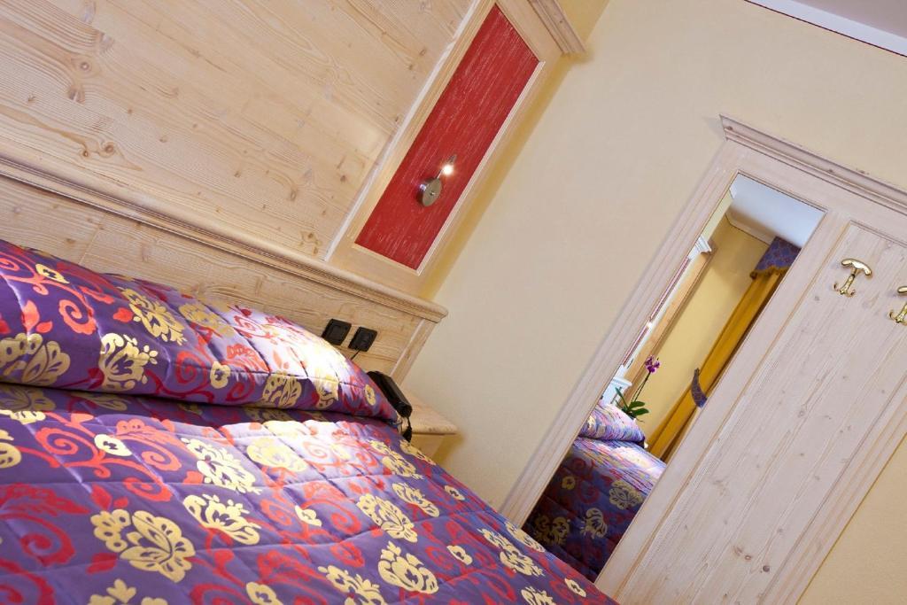 Hotel Val Di Sole เมซซานา ห้อง รูปภาพ
