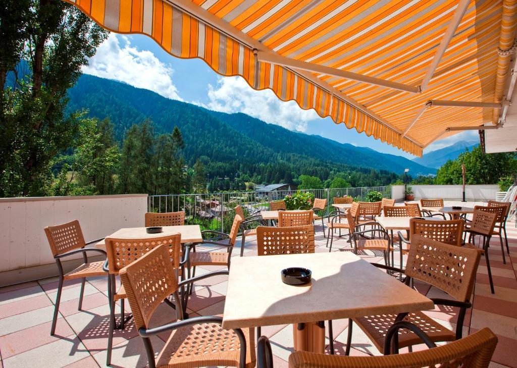Hotel Val Di Sole เมซซานา ภายนอก รูปภาพ